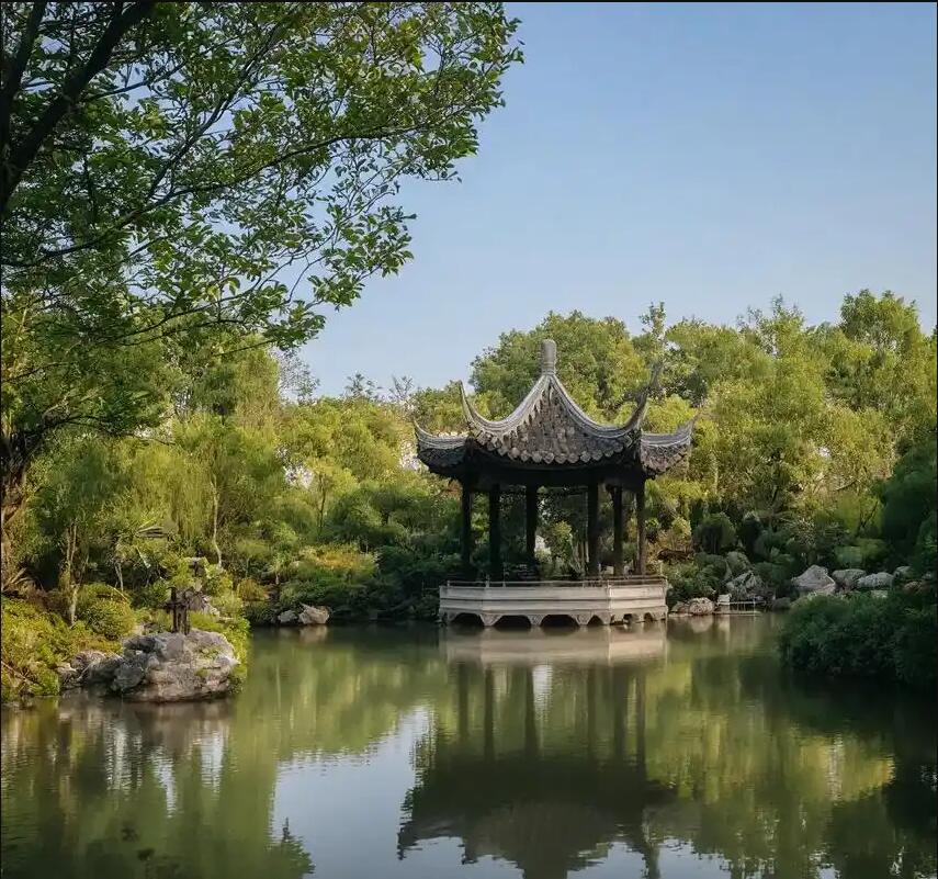 湘潭雨湖听枫土建有限公司